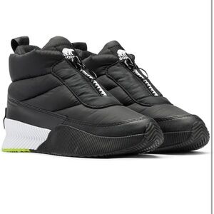 Sorel Black and White Handcrafted Boots